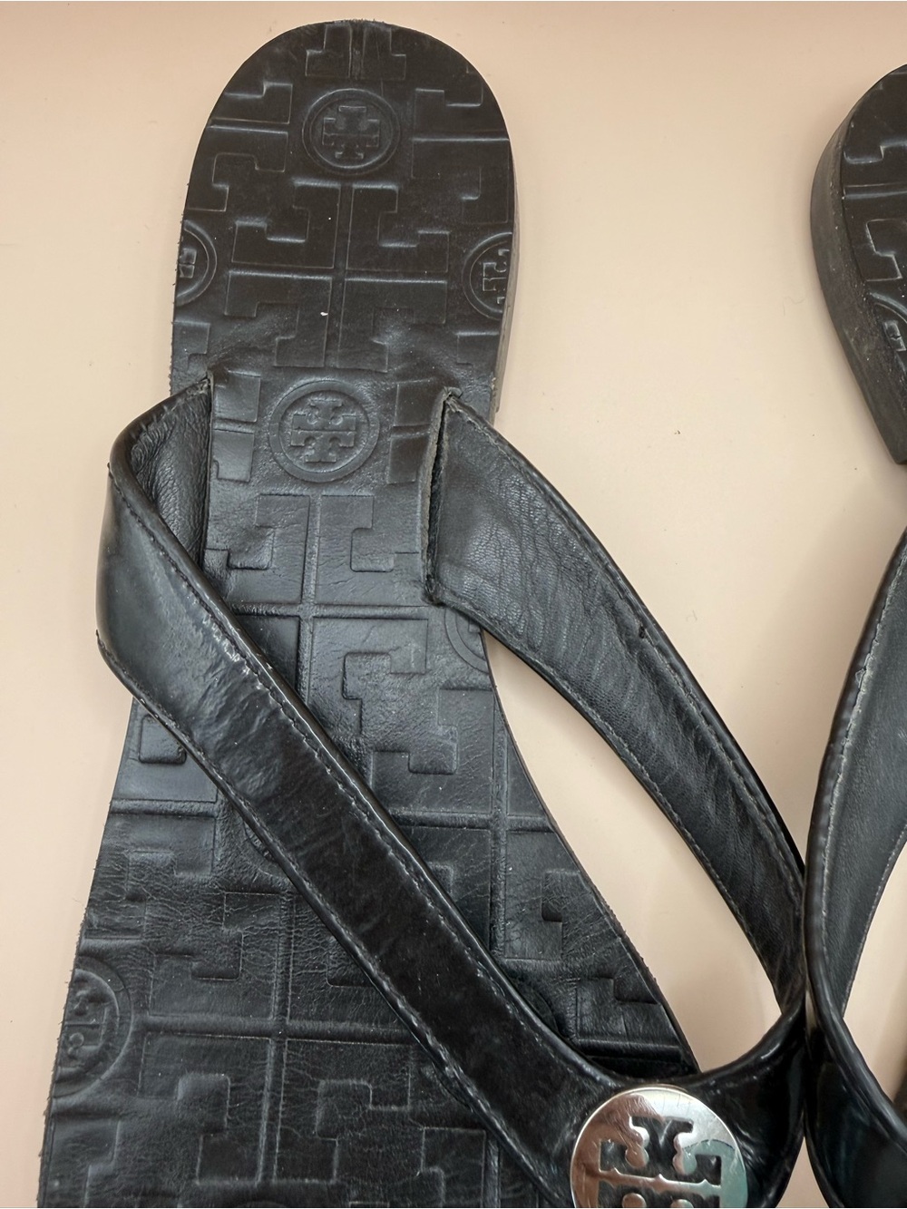 Tory Burch Black Leather Thong Slide Sandals Logo Size 10M - Picture 4 of 8